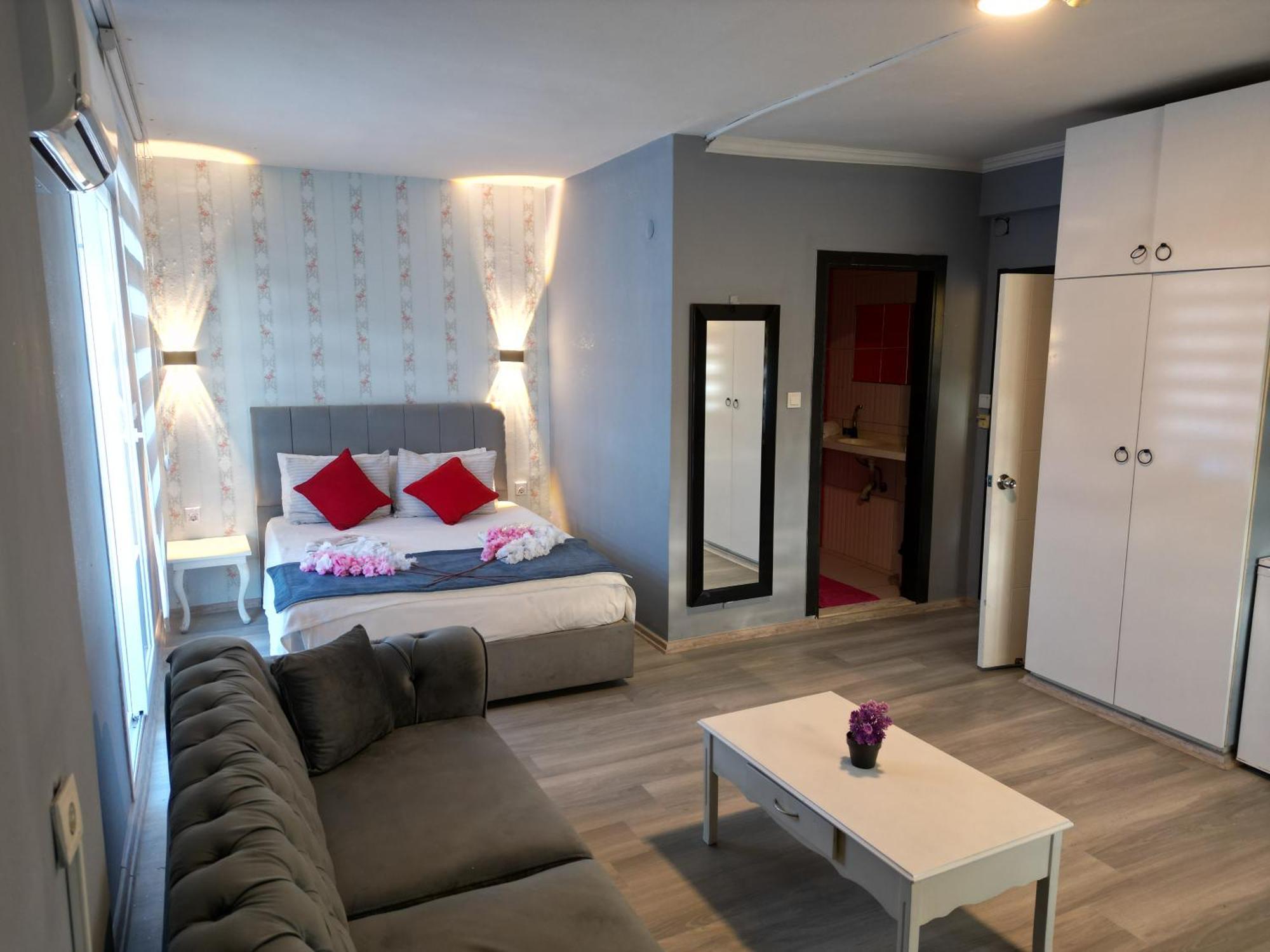 Akman City Hotel Kuşadası Ngoại thất bức ảnh